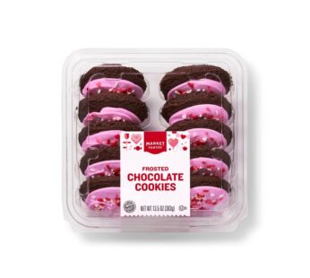 Valentine&rsquo;s Day Pink Frosted Chocolate Cookies